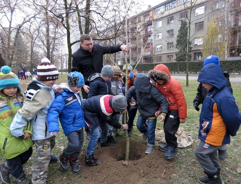 Акција озелењавања  градских површина